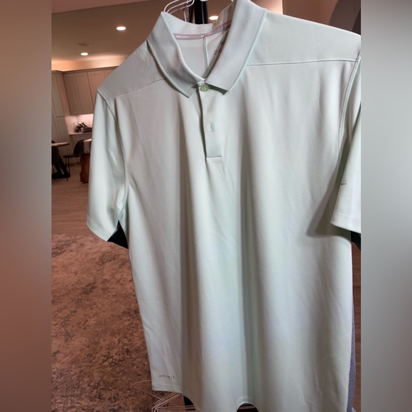 Nike Golf Polo Shirts - Picture 14 of 14